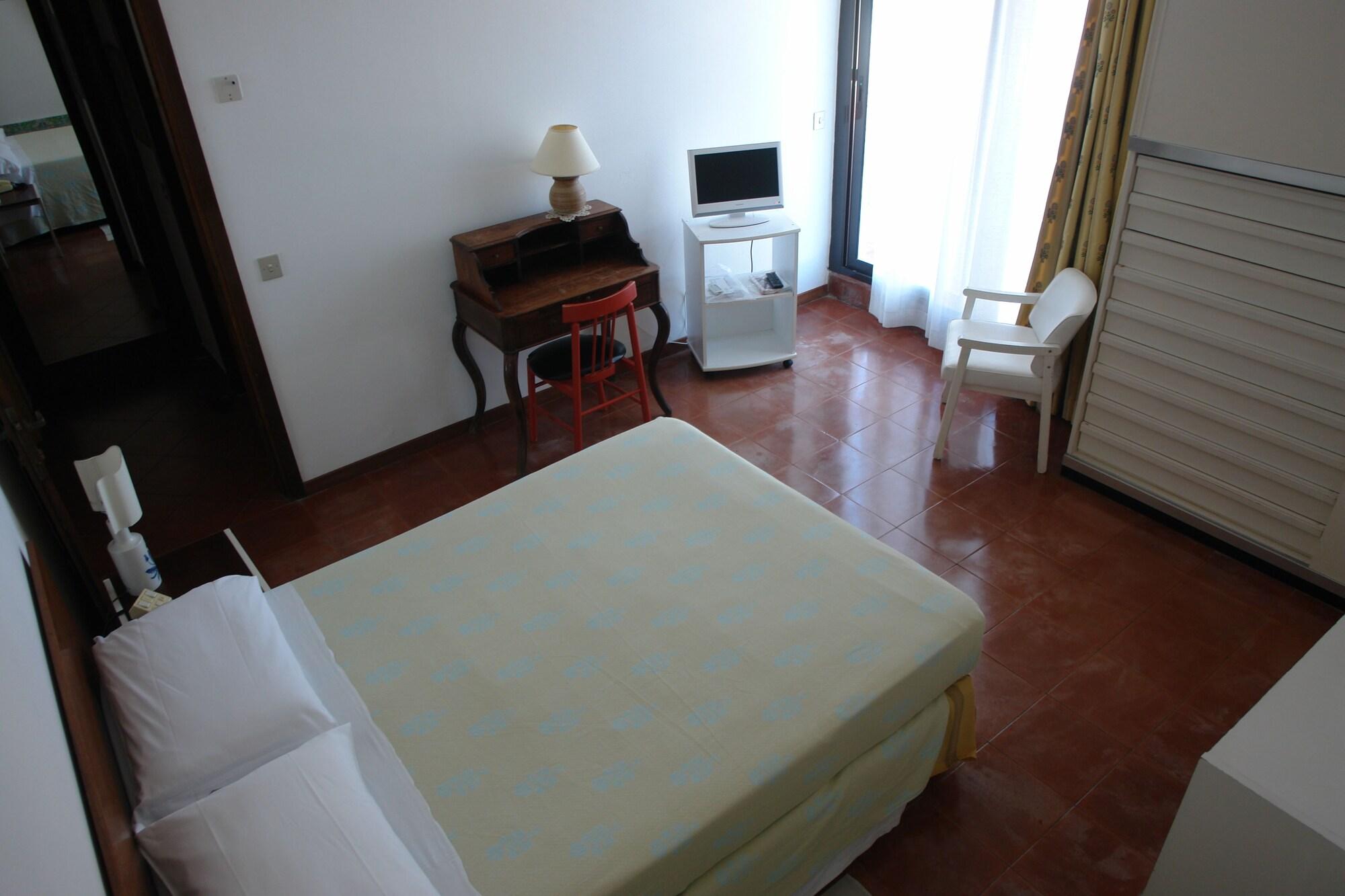 Hotel Della Baia Бая Домиция Екстериор снимка