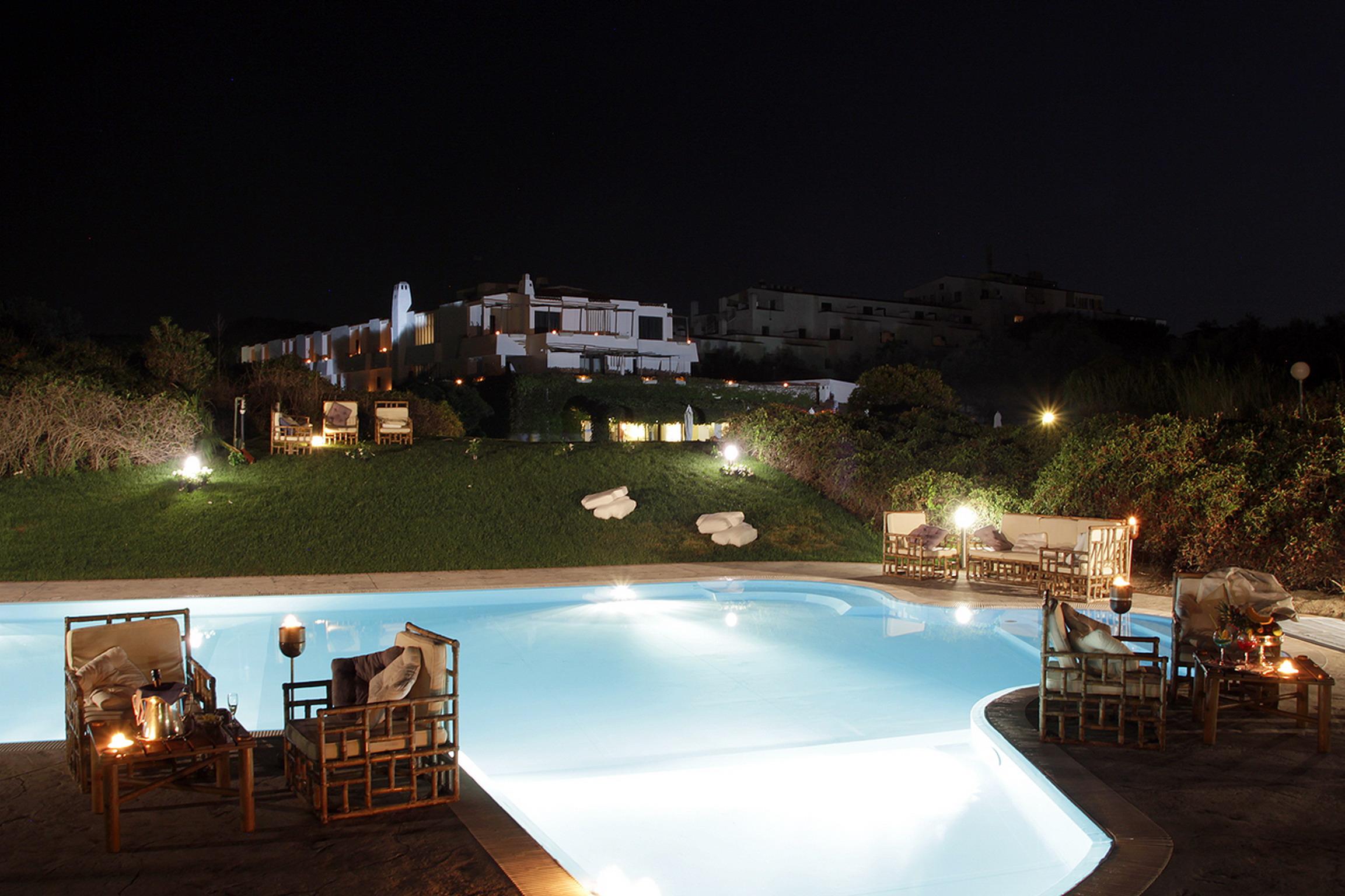 Hotel Della Baia Бая Домиция Екстериор снимка