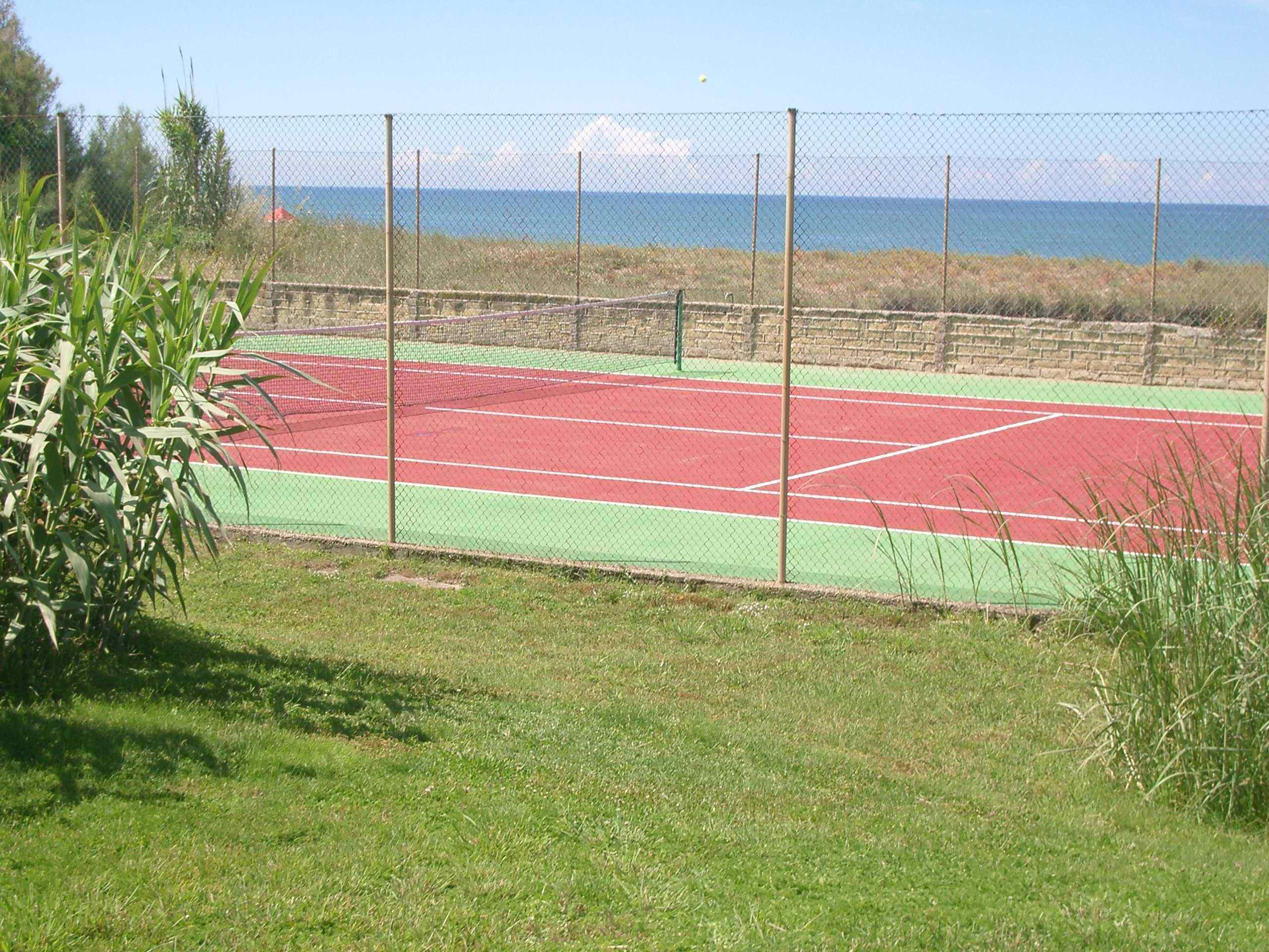 Hotel Della Baia Бая Домиция Екстериор снимка