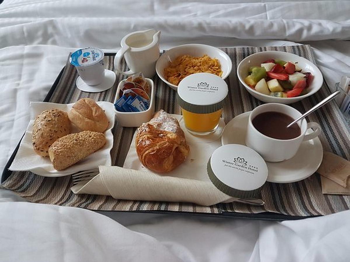 Hotel Della Baia Бая Домиция Екстериор снимка