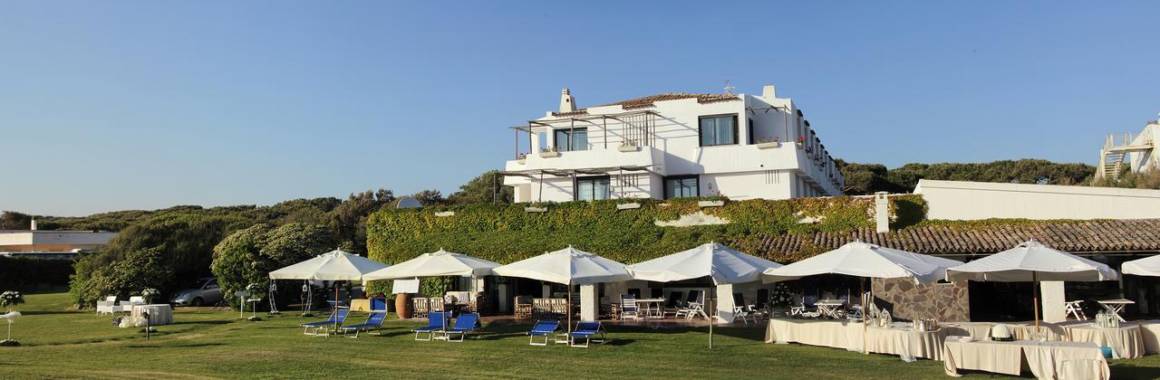 Hotel Della Baia Бая Домиция Екстериор снимка